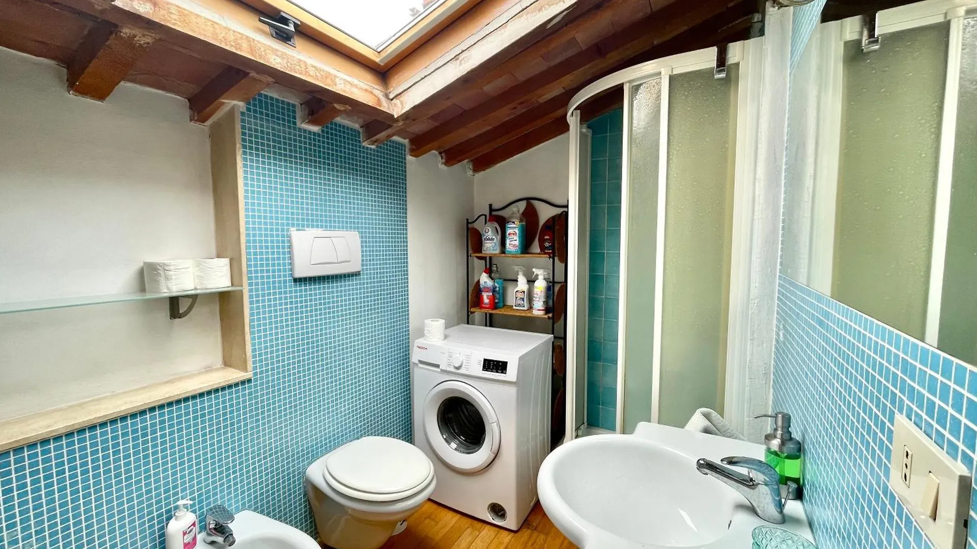 Luminosa Mansarda Vicino Al Porto Appartement Livorno